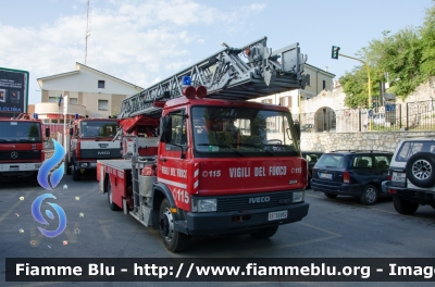 Iveco Zeta 109-14
Vigili del Fuoco
Comando Provinciale dell'Aquila
Distaccamento di Sulmona
AutoScala allestimento Iveco-Magirus
VF 16882
Parole chiave: Iveco Zeta_109_14 Vigili_del_Fuoco Comando_Provinciale_Aquila VF16882