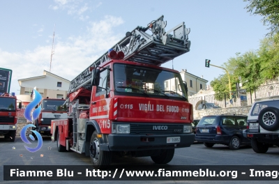 Iveco Zeta 109-14
Vigili del Fuoco
Comando Provinciale dell'Aquila
Distaccamento di Sulmona
AutoScala allestimento Iveco-Magirus
VF 16882
Parole chiave: Iveco Zeta_109_14 Vigili_del_Fuoco Comando_Provinciale_Aquila VF16882