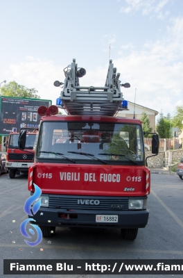 Iveco Zeta 109-14
Vigili del Fuoco
Comando Provinciale dell'Aquila
Distaccamento di Sulmona
AutoScala allestimento Iveco-Magirus
VF 16882
Parole chiave: Iveco Zeta_109_14 Vigili_del_Fuoco Comando_Provinciale_Aquila VF16882