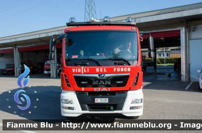 Man TGM 15.250 III serie
Vigili del Fuoco
Comando Provinciale di Firenze
Distaccamento Permanente di Empoli
AutoPompaSerbatoio allestimento BAI
VF 31481
Parole chiave: Man TGM_15_250_IIIserie VF31481