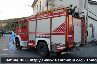 Iveco EuroFire 140E28 4x4 I serie
Vigili del Fuoco
Comando Provinciale di Pisa
Distaccamento Permanente di Saline di Volterra
AutoPompaSerbatoio allestimento Iveco-Magirus
VF 23527
Parole chiave: Iveco EuroFire_140E28_4x4_Iserie VF23527