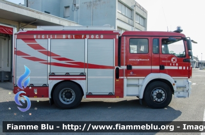 Man TGM 15.250 III serie
Vigili del Fuoco
Comando Provinciale di Firenze
Distaccamento Permanente di Empoli
AutoPompaSerbatoio allestimento BAI
VF 31481
Parole chiave: Man TGM_15_250_IIIserie VF31481