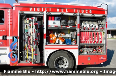 Man TGM 15.250 III serie
Vigili del Fuoco
Comando Provinciale di Firenze
Distaccamento Permanente di Empoli
AutoPompaSerbatoio allestimento BAI
VF 31481
Parole chiave: Man TGM_15_250_IIIserie VF31481