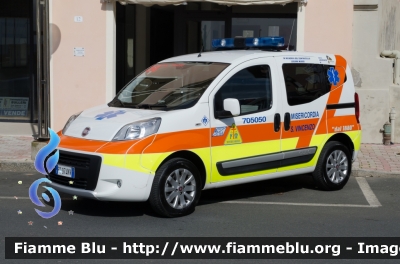 Fiat Qubo
Misericordia di San Vincenzo (LI)
Allestita Mariani Fratelli
Parole chiave: Fiat_Qubo Misericordia_San_Vincenzo