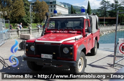 Land Rover Defender 110
Vigili del Fuoco
Corpo Permanente di Trento
VF 2D3 TN
Parole chiave: Land_Rover Defender_110 VF2D3TN