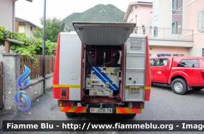 Iveco VM90
Vigili del Fuoco
Unione Distrettuale Alto Garda e Ledro
Corpo Volontario di Tiarno di Sopra
Allestimento Kofler Fahrzeugbau
VF D00 TN
Parole chiave: Iveco_VM90 VFD00TN