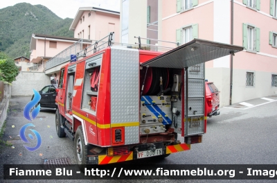 Iveco VM90
Vigili del Fuoco
Unione Distrettuale Alto Garda e Ledro
Corpo Volontario di Tiarno di Sopra
Allestimento Kofler Fahrzeugbau
VF D00 TN
Parole chiave: Iveco_VM90 VFD00TN