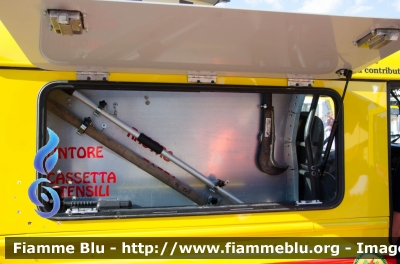 Land Rover Defender 90
39 - VAB Uzzano (PT)
Protezione Civile
Parole chiave: Land_Rover Defender_90