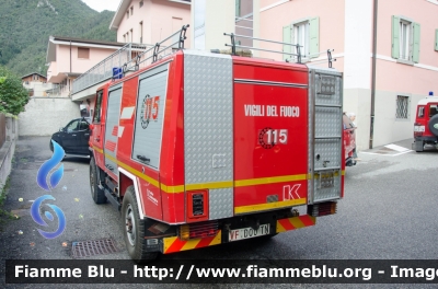 Iveco VM90
Vigili del Fuoco
Unione Distrettuale Alto Garda e Ledro
Corpo Volontario di Tiarno di Sopra (TN)
Allestimento Kofler Fahrzeugbau
VF D00 TN
Parole chiave: Iveco_VM90 VFD00TN