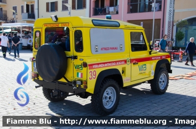 Land Rover Defender 90
39 - VAB Uzzano (PT)
Protezione Civile
Parole chiave: Land_Rover Defender_90