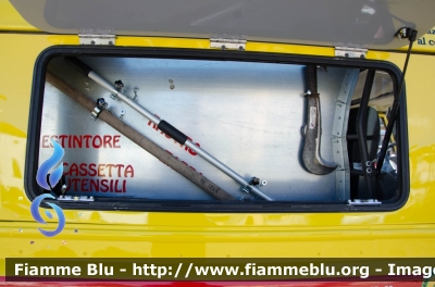 Land Rover Defender 90
39 - VAB Uzzano (PT)
Protezione Civile
Parole chiave: Land_Rover Defender_90