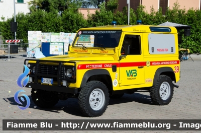 Land Rover Defender 90
39 - VAB Uzzano (PT)
Protezione Civile
Parole chiave: Land_Rover Defender_90