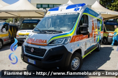 Fiat Ducato X290
Misericordia Lido di Camaiore (LU)
Allestita Mariani Fratelli
Parole chiave: Fiat Ducato_X290