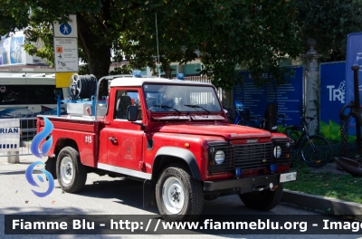 Land Rover Defender 110 HCPU
Vigili del Fuoco
Distretto di Riva del Garda
Corpo Volontario di Riva del Garda (TN)
VF H92 TN
Parole chiave: Land_Rover Defender_110 HCPU VFH92TN