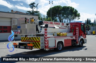 Iveco EuroCargo 120E22 IV serie
Vigili del Fuoco
Unione Distrettuale Alto Garda e Ledro
Corpo Volontario di Riva del Garda (TN)
Piattaforma aerea DT30F da 30 metri allestimento Cela Platforms
VF 8V3 TN
Parole chiave: Iveco EuroCargo_120E22_IVserie VF8V3TN