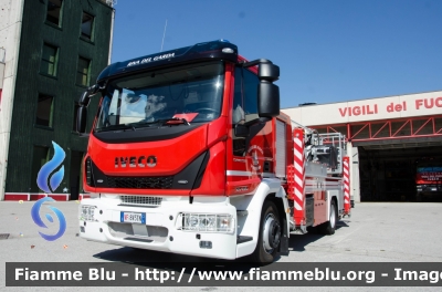 Iveco EuroCargo 120E22 IV serie
Vigili del Fuoco
Unione Distrettuale Alto Garda e Ledro
Corpo Volontario di Riva del Garda (TN)
Piattaforma aerea DT30F da 30 metri allestimento Cela Platforms
VF 8V3 TN
Parole chiave: Iveco EuroCargo_120E22_IVserie VF8V3TN