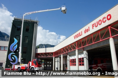 Iveco EuroCargo 120E22 IV serie
Vigili del Fuoco
Unione Distrettuale Alto Garda e Ledro
Corpo Volontario di Riva del Garda (TN)
Piattaforma aerea DT30F da 30 metri allestimento Cela Platforms
VF 8V3 TN
Parole chiave: Iveco EuroCargo_120E22_IVserie VF8V3TN