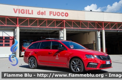 Skoda Octavia VRS IV serie
Vigili del Fuoco
Unione Distrettuale Alto Garda e Ledro
Corpo Volontario di Riva del Garda (TN)
VF 5L9 TN
Parole chiave: Skoda Octavia_VRS_IVserie VF5L9TN