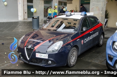 Alfa Romeo Nuova Giulietta restyle
Carabinieri
Nucleo Operativo Radiomobile
Allestimento NCT Nuova Carrozzeria Torinese
Decorazione Grafica Artlantis
CC DY 445
Parole chiave: Alfa_Romeo Nuova_Giulietta restyle CCDY445