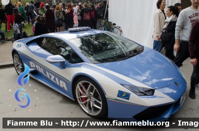 Lamborghini Huracàn LP 610-4
Polizia di Stato
Polizia Stradale
Allestita Lamborghini
Decorazione grafica Artlantis
POLIZIA H8862
Parole chiave: Lamborghini Huracàn_LP_610_4 POLIZIAH8862