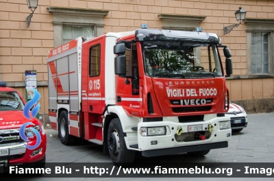 Iveco EuroCargo MaxiCity 180E30 III serie
Vigili del Fuoco
Comando Provinciale di Lucca
AutoPompaSerbatoio allestimento Iveco-Magirus
VF 29218
Parole chiave: Iveco EuroCargo_MaxiCity_180E30_IIIserie VF29218