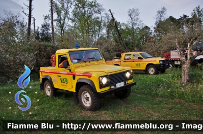 Land Rover Defender 90
21 - VAB Toscana
Protezione Civile
Parole chiave: Land Rover_Defender_90 VAB_Toscana