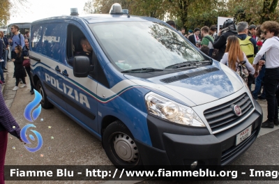 Fiat Scudo IV serie
Polizia di Stato
Unità Cinofile
allestito Elevox
POLIZIA M0489
Parole chiave: Fiat Scudo_IVserie POLIZIAM0489