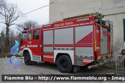 Iveco EuroFire 140E24 4x4 I serie
Vigili del Fuoco
Comando Provinciale di Siena
Distaccamento di Piancastagnaio
AutoPompaSerbatoio allestimento Iveco-Magirus
VF 22777
Parole chiave: Iveco EuroFire_140E24_4x4_Iserie VF22777