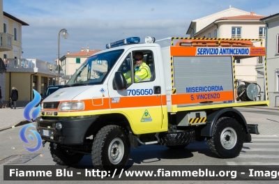 Scam SM50 4x4
57 - Misericordia San Vincenzo (LI)
Antincendio Boschivo
Allestito Mariani Fratelli
Parole chiave: Scam SM50_4x4