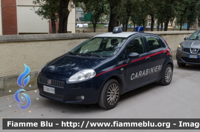 Fiat Grande Punto
Carabinieri 
CC DD 779
Parole chiave: Fiat Grande_Punto CCDD779