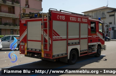 Iveco CityEuroFire 100E21 I serie
Vigili del Fuoco
Comando Provinciale di Firenze
Distaccamento Permanente di Empoli
AutoPompaSerbatoio allestimento Iveco-Magirus
VF 20110
Parole chiave: Iveco CityEuroFire_100E21_Iserie VF20110