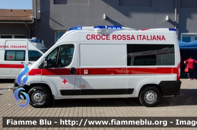 Fiat Ducato X290
Croce Rossa Italiana
Comitato Locale di Empoli
Allestita Alessi & Becagli
CRI 104 AG
Parole chiave: Fiat Ducato_X290 CRI104AG