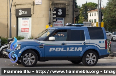 Land Rover Discovery 4
Polizia di Stato
Squadra Volante
Unità Operativa di Primo Intervento
POLIZIA M2598
Parole chiave: Land_Rover Discovery_4 POLIZIAM2598