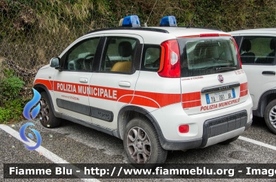 Fiat Nuova Panda 4x4 II serie
Polizia Municipale Stazzema (LU)
Allestita Ciabilli
POLIZIA LOCALE YA 081 AK
Parole chiave: Fiat Nuova_Panda_4x4_IIserie POLIZIALOCALE_YA081AK