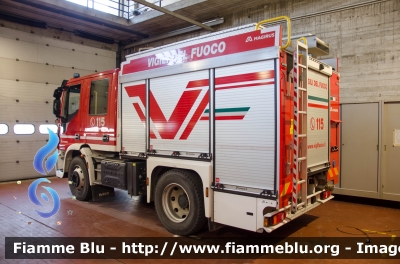 Iveco EuroCargo 120E25 IV serie
Vigili del Fuoco
Comando Provinciale di Arezzo
Distaccamento Permanente di Cortona
AutoPompaSerbatoio allestimento Magirus
VF 30711
Parole chiave: Iveco EuroCargo_120E25_IVserie VF30711