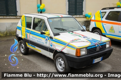 Fiat Panda 4x4 I serie
Misericordia Borgo a Mozzano (LU)
Parole chiave: Fiat Panda_4x4_Iserie