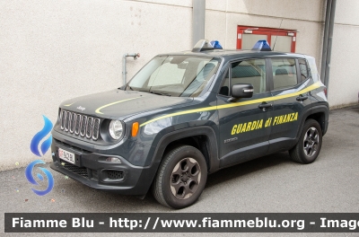 Jeep Renegade
Guardia di Finanza
GdiF 942 BL
Parole chiave: Jeep_Renegade GdiF942BL