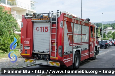 Iveco Stralis AF190S40 I serie
Vigili del Fuoco
Comando Provinciale di Prato
Distaccamento Permanente di Montemurlo
AutoPompaSerbatoio allestimento Iveco-Magirus
VF 23976
Parole chiave: Iveco Stralis_AF190S40_Iserie VF23976