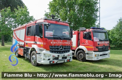 Mercedes-Benz Arocs 1832
Vigili del Fuoco
Comando Provinciale di Prato
Bimodale (strada-rotaia)
Allestimento BAI
VF 30042
Parole chiave: Mercedes_Benz Arocs_1832 VF30042