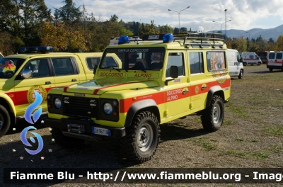 Land Rover Defender 110
Corpo Nazionale del Soccorso Alpino e
 Speleologico Regione Toscana
 XXXIII Delegazione
 Stazione Appennino Toscano
 
Parole chiave: Land_Rover Defender_110