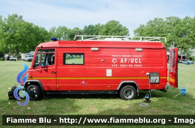 Mercedes-Benz Vario 814D
Vigili del Fuoco
Comando Provinciale di Prato
AutoFurgone/Unità di Crisi Locale allestimento Bai
VF 23823
Parole chiave: Mercedes_Benz Vario_814D VF23823