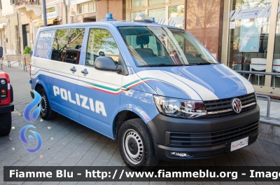 Volkswagen Transporter T6
Polizia di Stato
Unita' Cinofile
Allestimento BAI
POLIZIA M4418
Parole chiave: Volkswagen Transporter_T6 POLIZIA_M4418