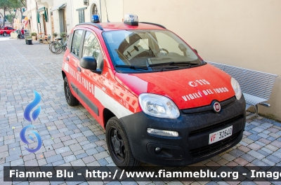 Fiat Nuova Panda 4x4 II serie
Vigili del Fuoco
Comando Provinciale di Livorno
VF 32640
Parole chiave: Fiat Nuova_Panda_4x4_IIserie VF32640