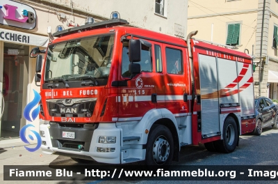 Man TGM 15.250 III serie
Vigili del Fuoco
Comando Provinciale di Livorno
Distaccamento Permanente di Cecina (LI)
AutoPompaSerbatoio allestimento BAI
VF 31482
Parole chiave: Man TGM_15_250_IIIserie VF31482