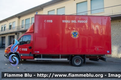 Iveco Daily III serie
Vigili del Fuoco
 Comando Provinciale di Arezzo
 Nucleo NBCR
 VF 22822
Parole chiave: Iveco Daily_IIIserie VF22822