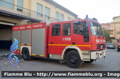 Iveco EuroFire 150E27 I serie
Vigili del Fuoco
Comando Provinciale di Arezzo
AutoPompaSerbatoio allestimento Iveco-Magirus
VF 18580
Parole chiave: Iveco EuroFire_150E27_Iserie VF18580