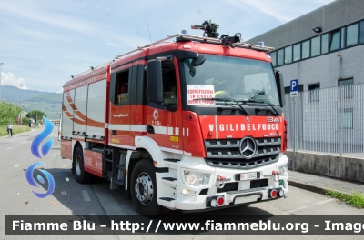 Mercedes-Benz Arocs 1832
Vigili del Fuoco
Comando Provinciale di Prato
Bimodale (strada-rotaia)
Allestimento BAI
VF 30042
Parole chiave: Mercedes_Benz Arocs_1832 VF30042