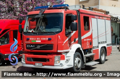 Volvo FL 280 III serie
Vigili del Fuoco
Comando Provinciale di Livorno
Distaccamento Volontario di Collesalvetti
AutoPompaSerbatoio allestimento Bai
VF 25700
Parole chiave: Volvo FL_280_IIIserie VF25700