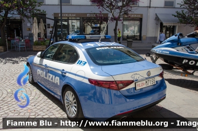 Alfa Romeo Nuova Giulia
Polizia di Stato
Squadra Volante
Allestimento FCA
POLIZIA M7155
Parole chiave: Alfa_Romeo Nuova_Giulia POLIZIA_M7155