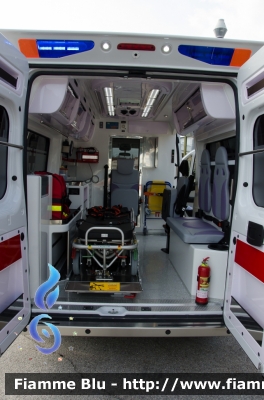 Fiat Ducato X290
Croce Rossa Italiana
Comitato Locale di Gassino Torinese (TO)
Allestita Nepi Ambulanze
Particolare Vano Sanitario
Parole chiave: Fiat Ducato_X290 Croce_Rossa_Gassino_Torinese